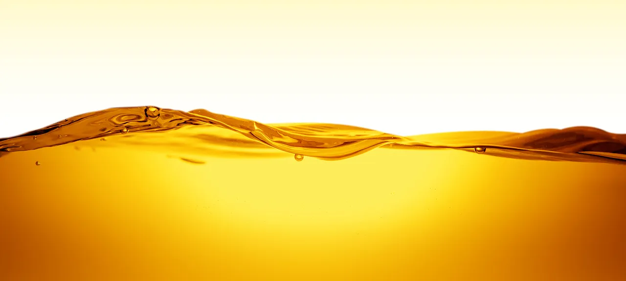 オリジナルエンジンオイルとは